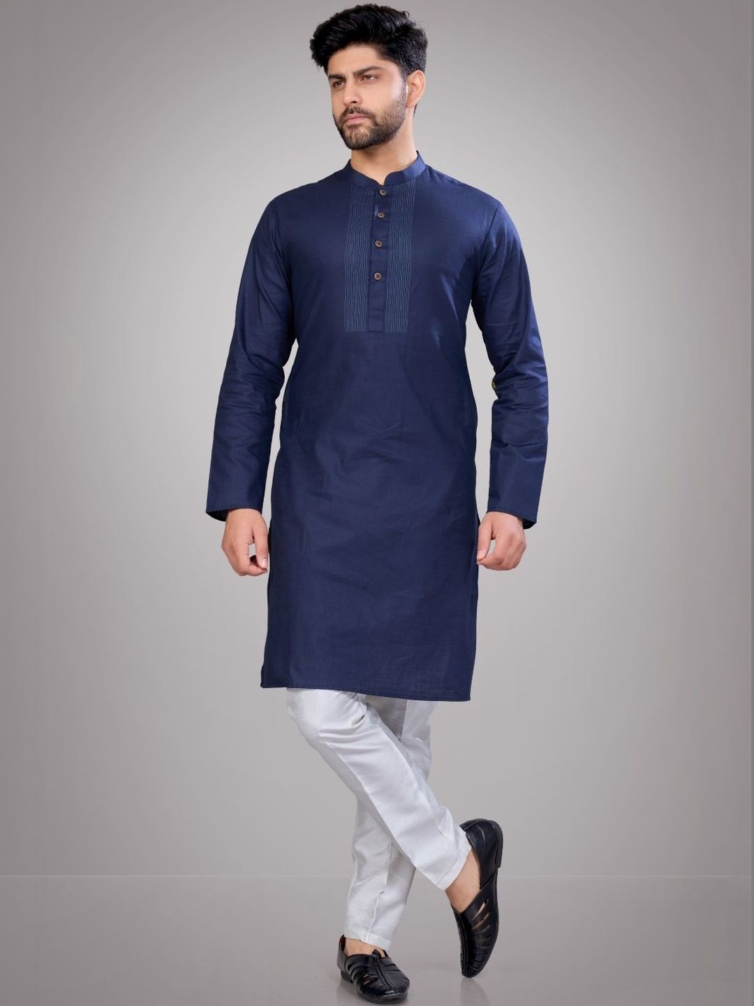 Men Regular Thread Work Kurta with Pyjamas