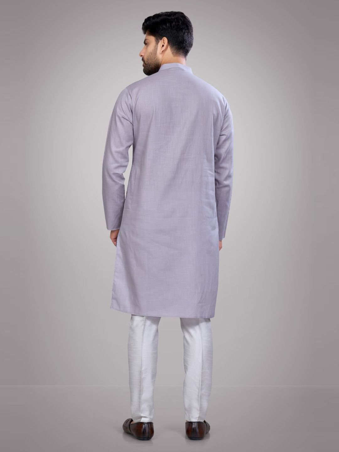 Men Mandarin Collar Kurta