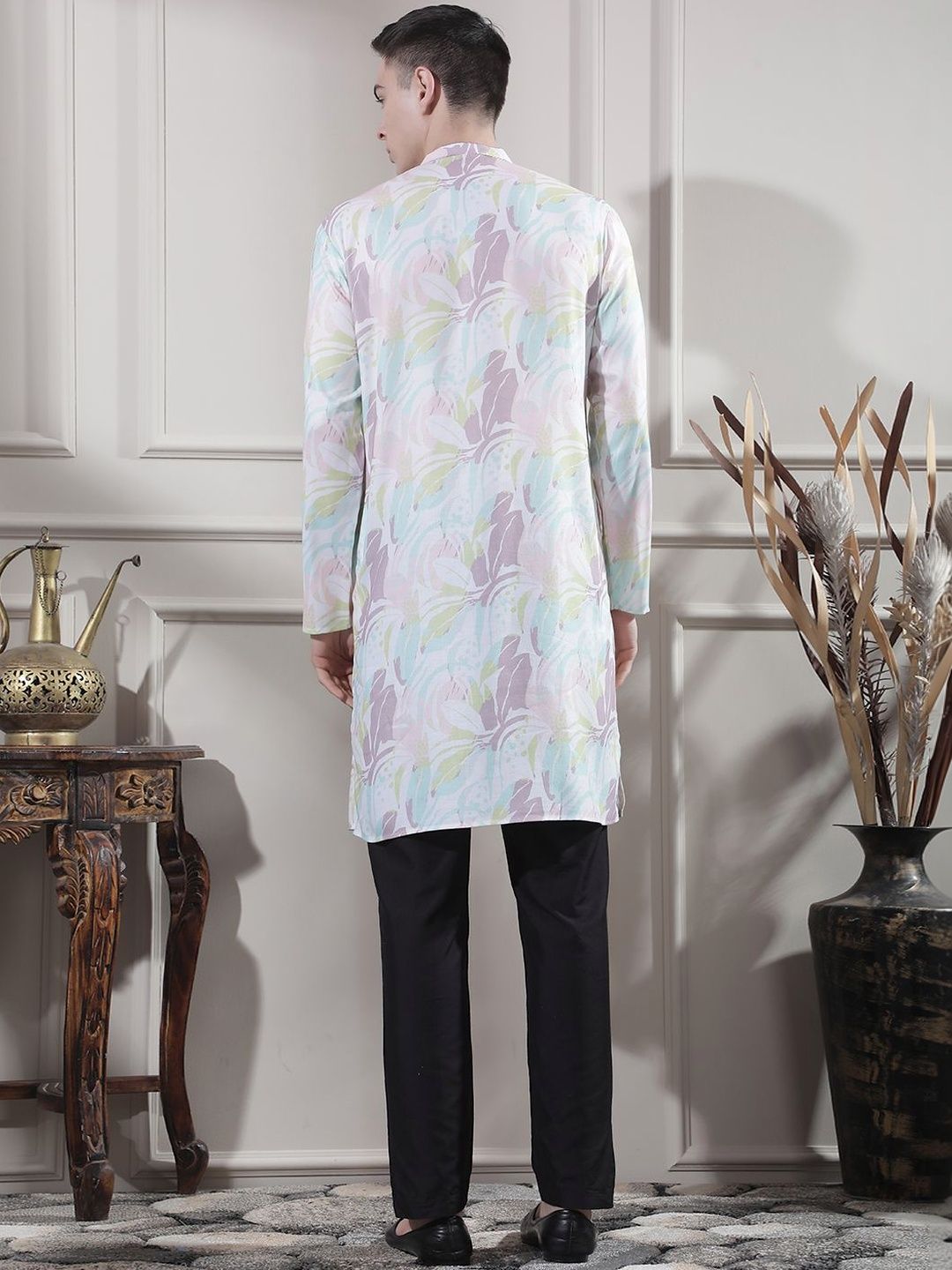 Floral Printed Mandarin Collar Kurta