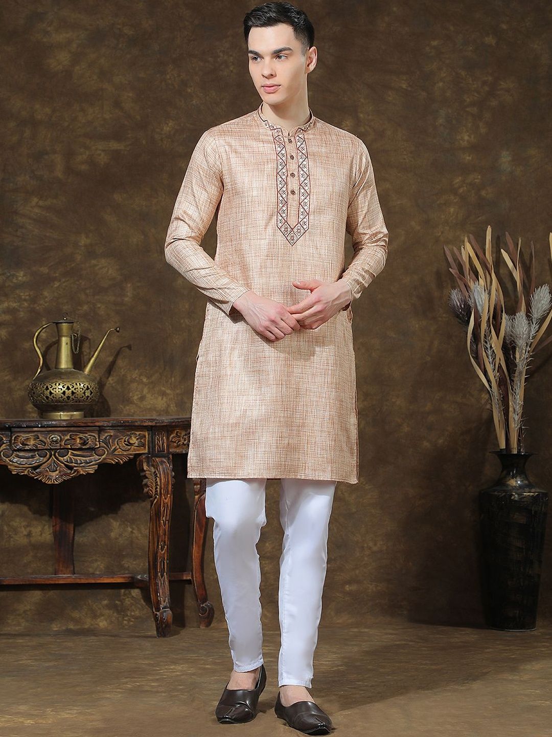 Men Regular Thread Work Kurta with Pyjamas