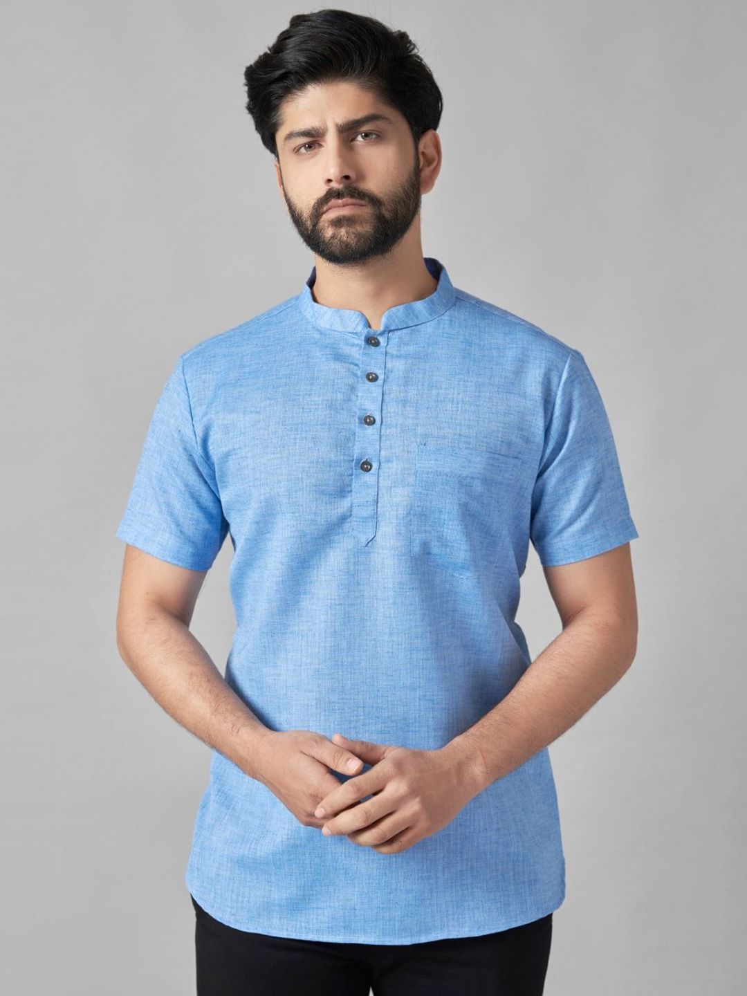 Men Mandarin Collar Thread Work Kurta