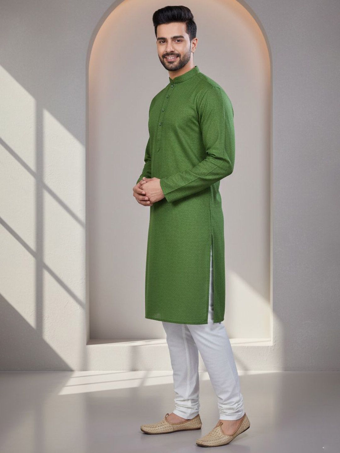 Men Thread Work Kurta