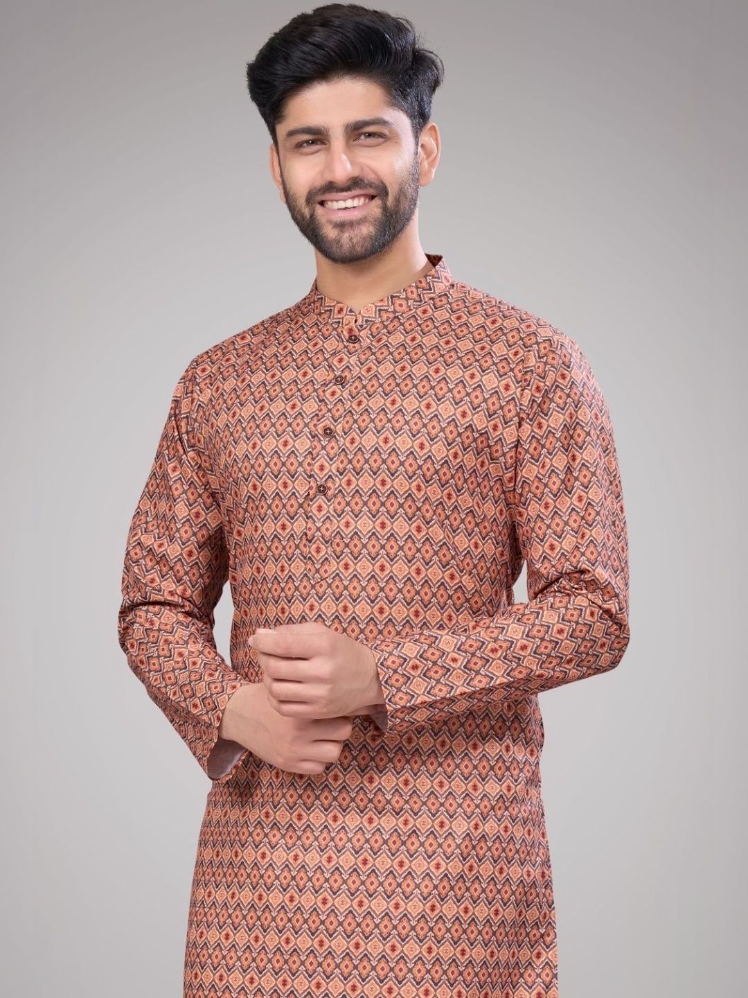 Men Printed Regular Pure Cotton Kurta with Pyjamas