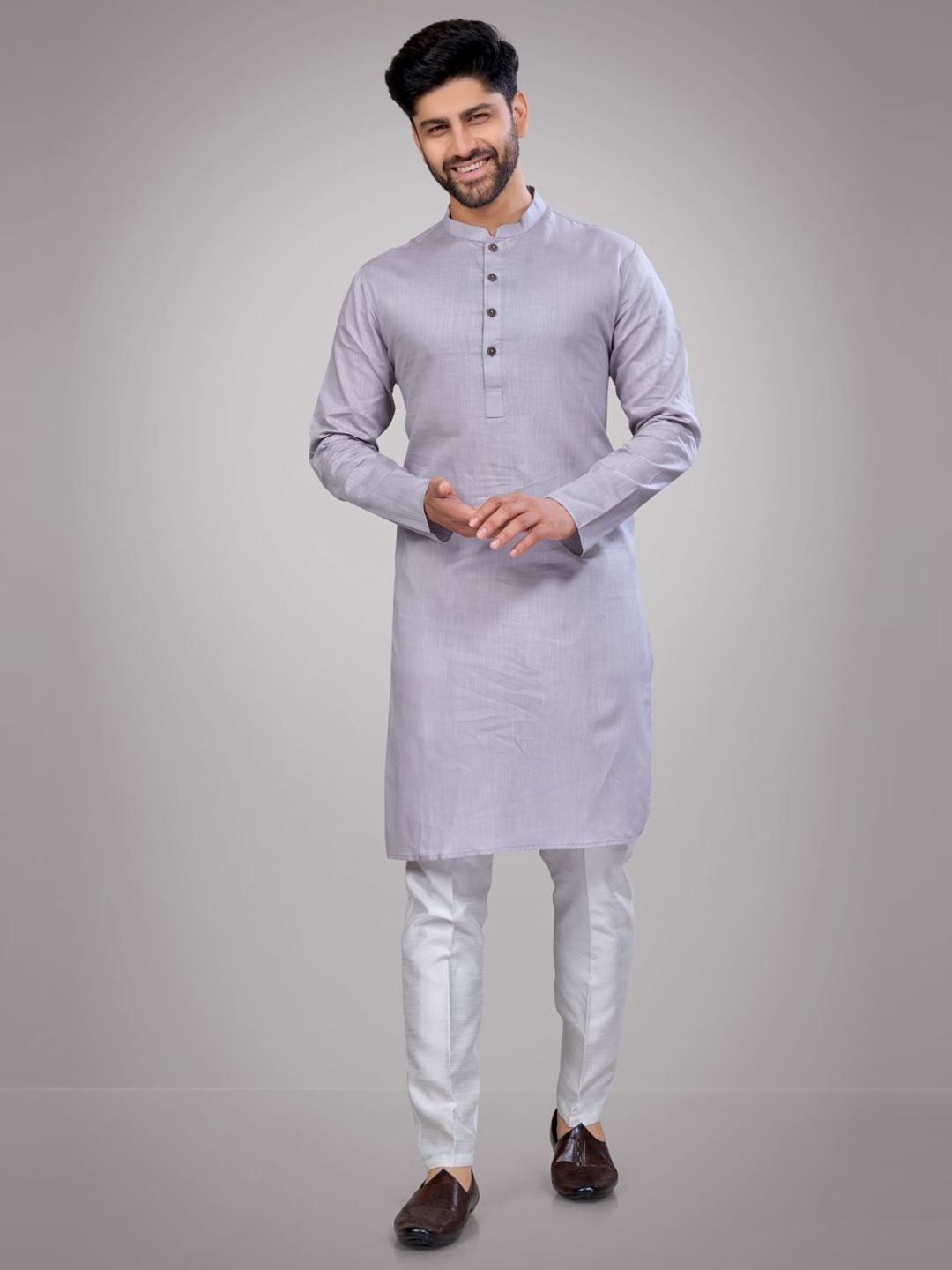 Men Mandarin Collar Kurta