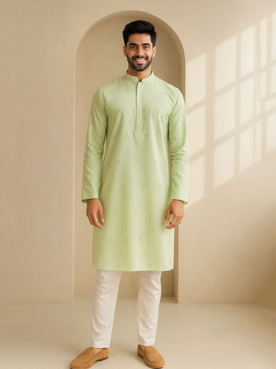 Geometric Embroidered Mandarin Collar Thread Work Straight Kurta