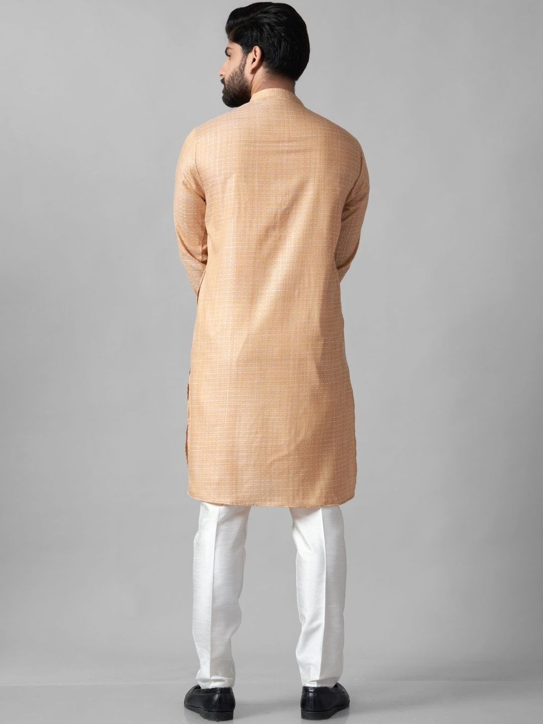 Men Solid Pure Cotton Kurta with Pyjamas