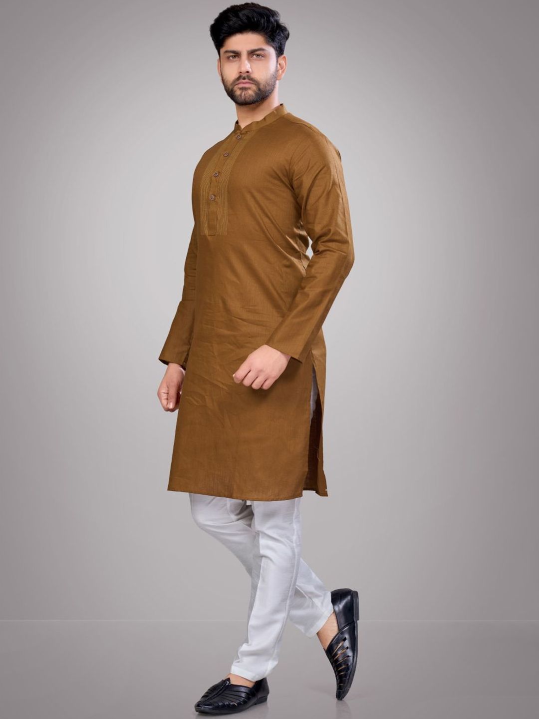Men Regular Kurta with Pyjamas