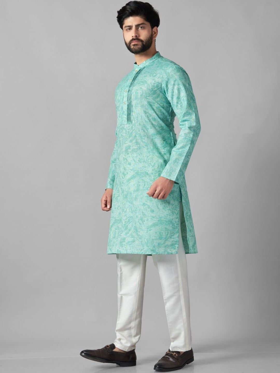 Men Ethnic Motifs Printed Regular Pure Cotton Kurta with Trousers