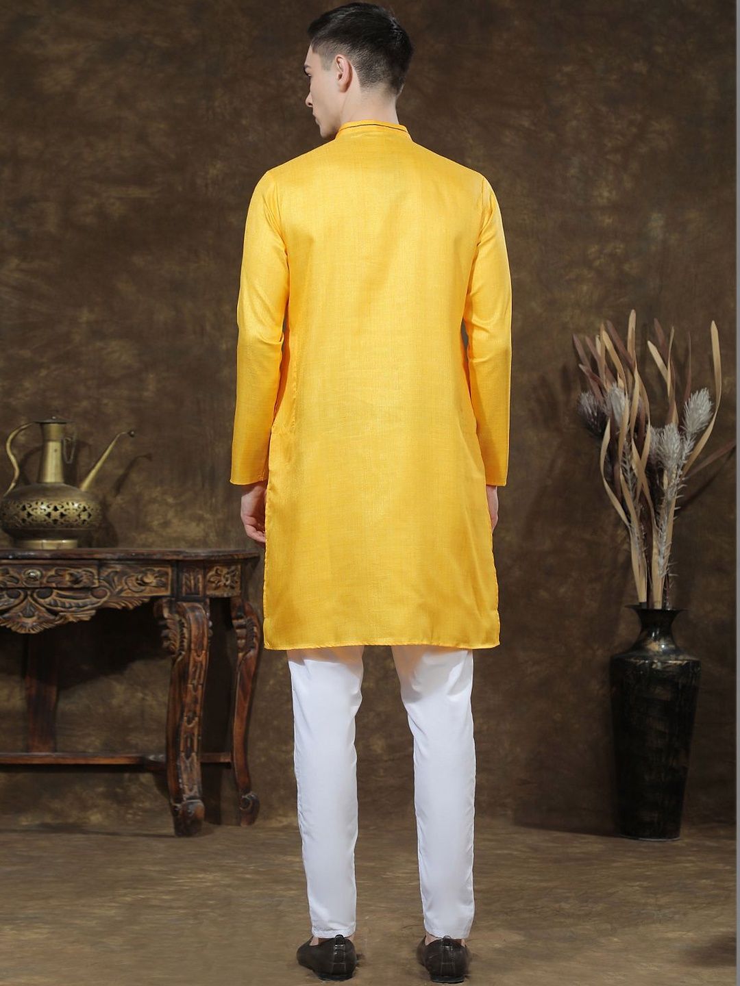 Men Ethnic Motifs Embroidered Regular Thread Work Kurta with Pyjamas