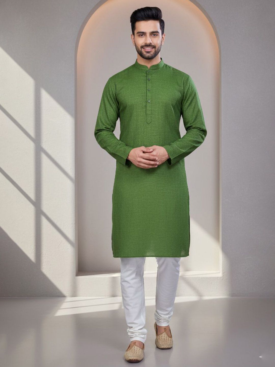 Men Thread Work Kurta