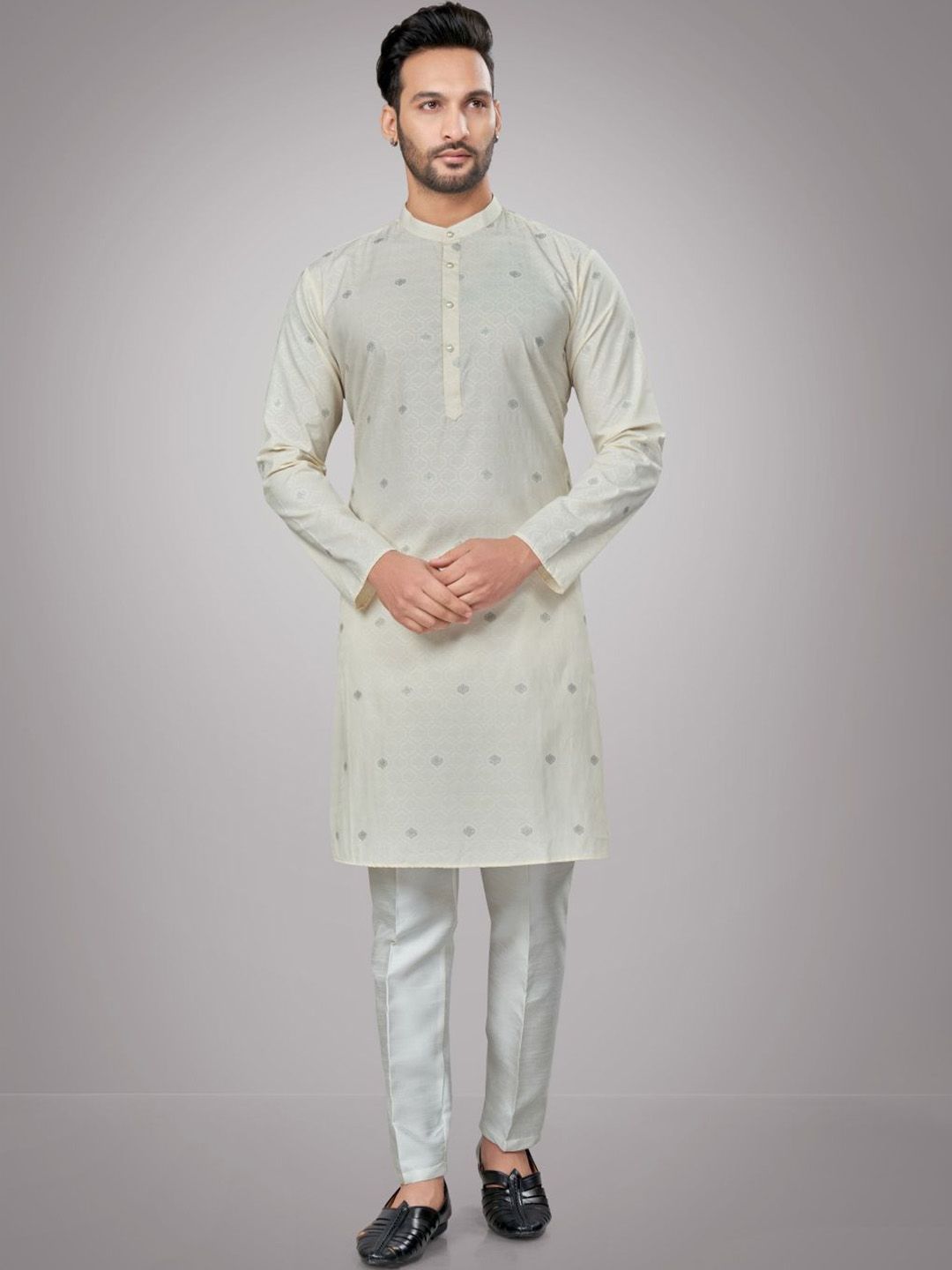 Men Ethnic Motifs Printed Kurta with Pyjamas