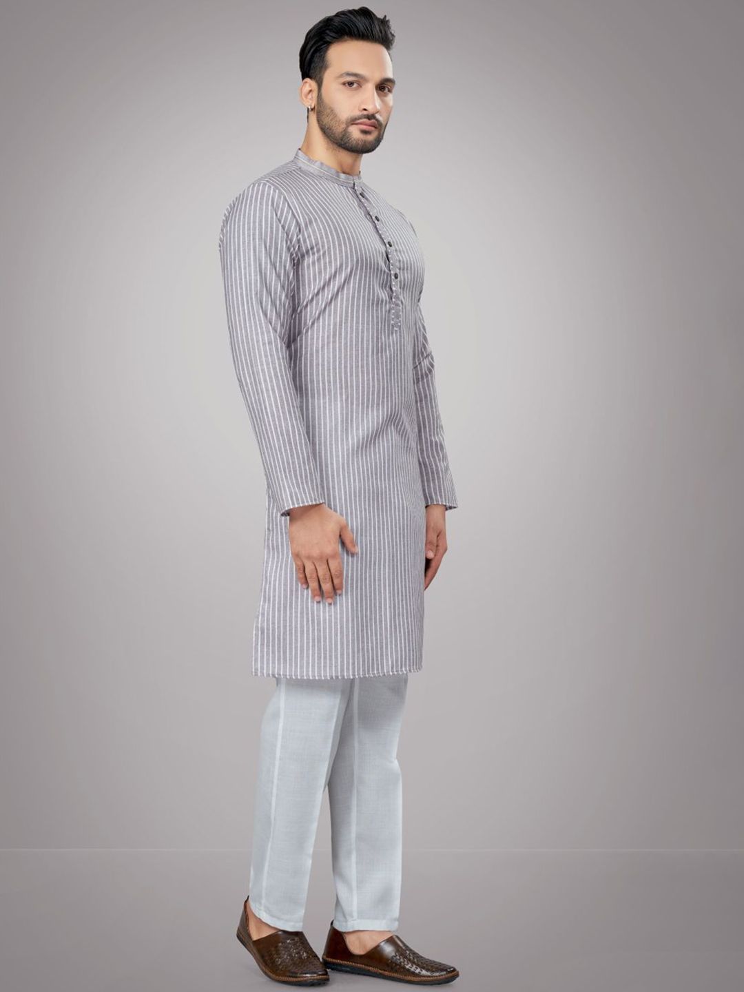 Men Striped Kurta with Pyjamas