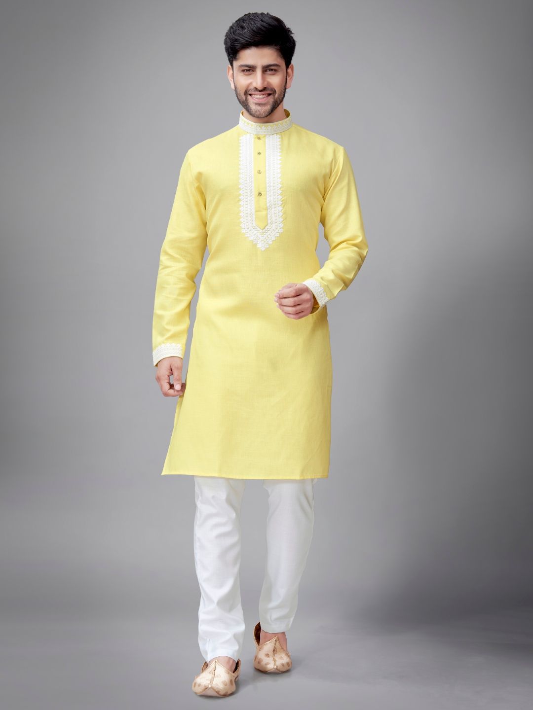 Men Embroidered Kurta