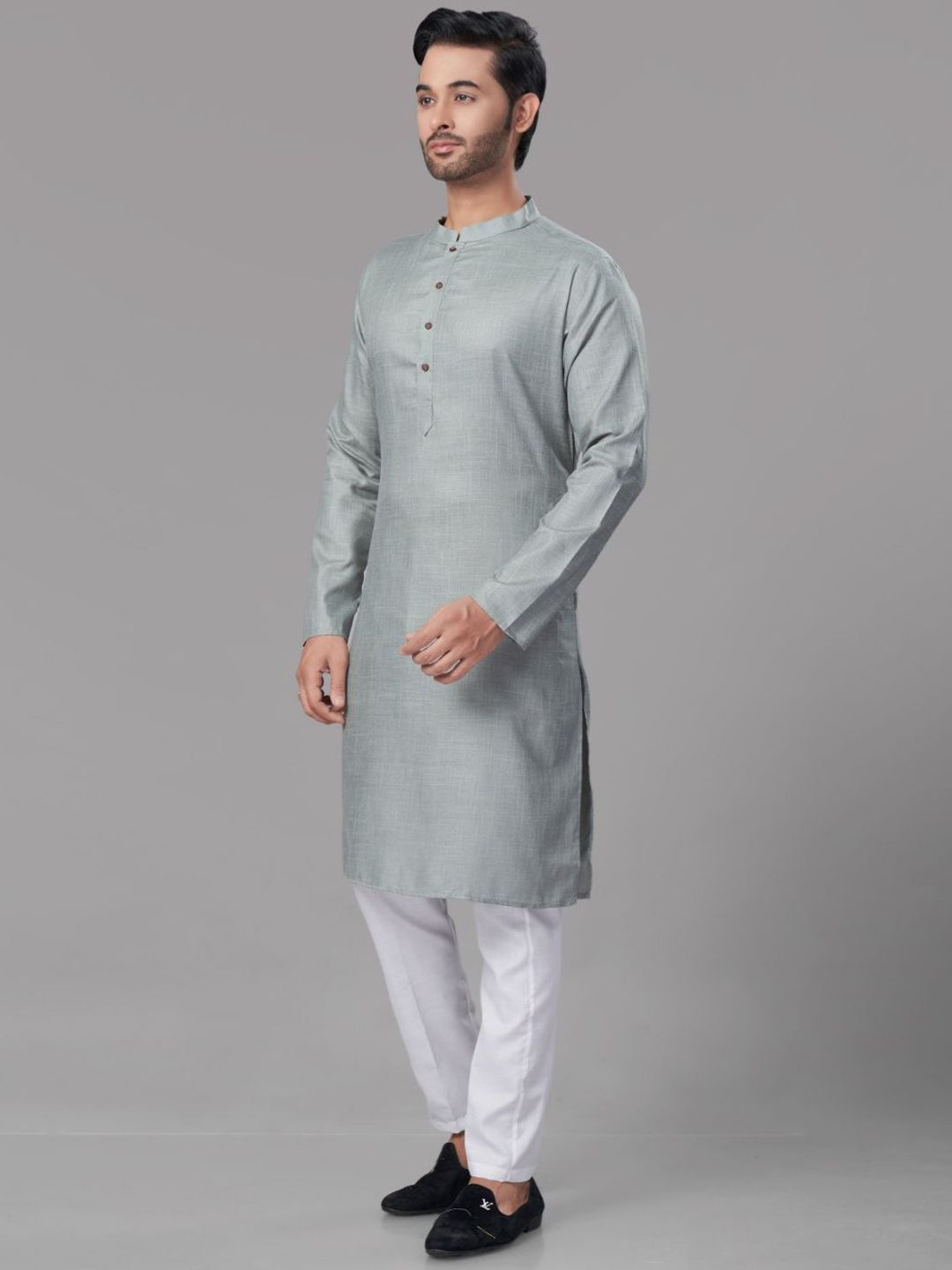 Men Textured Kurta with Pyjamas