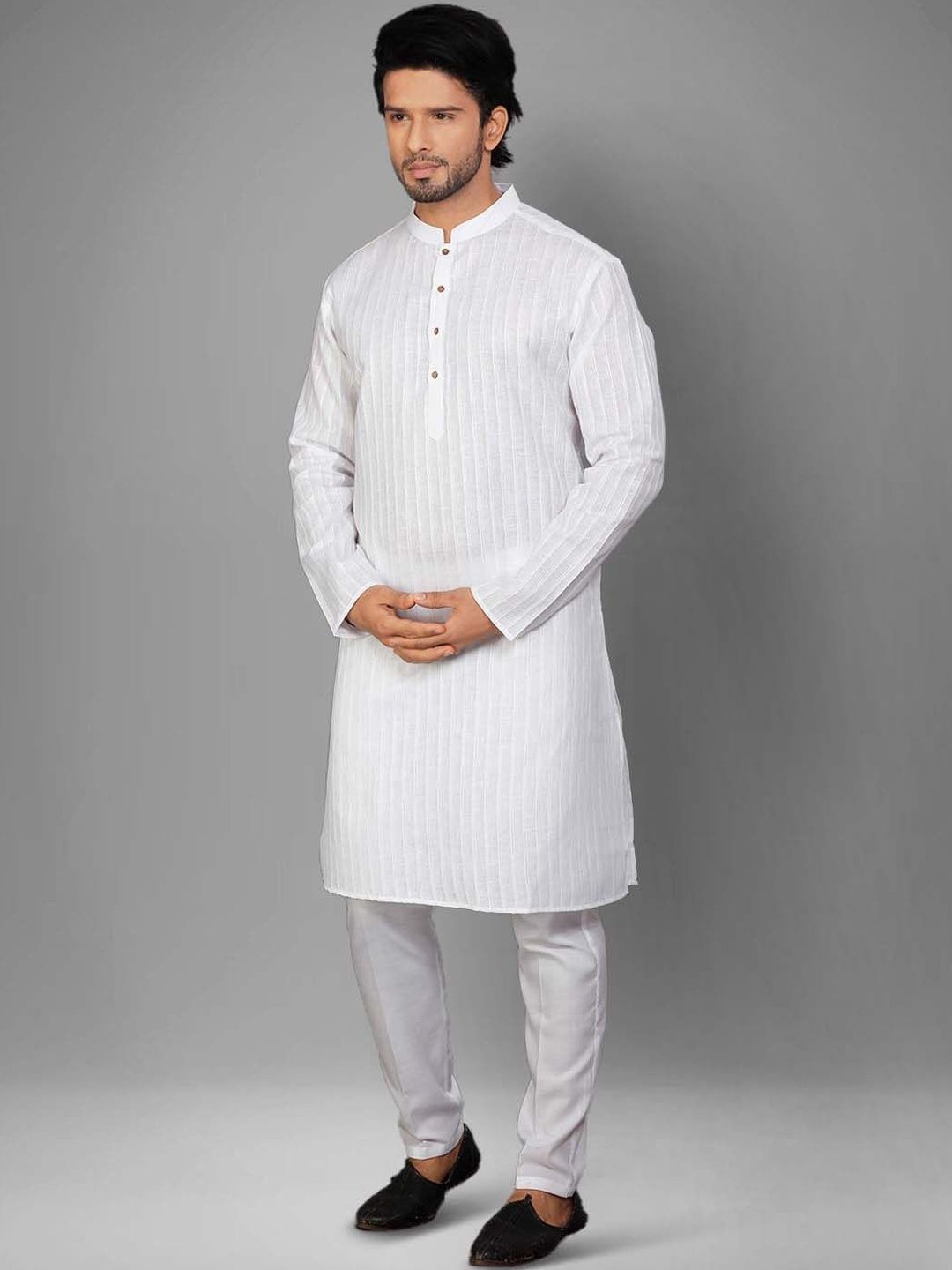 Men Regular Kurta with Pyjamas