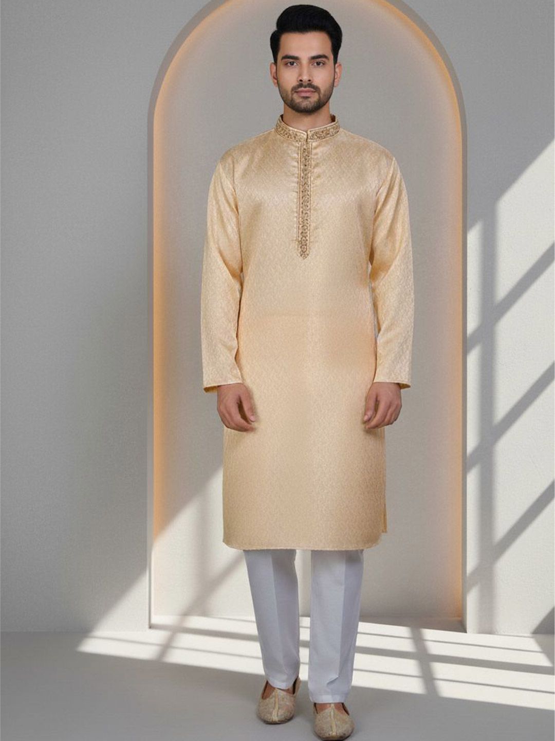 Men Thread Work Kurta