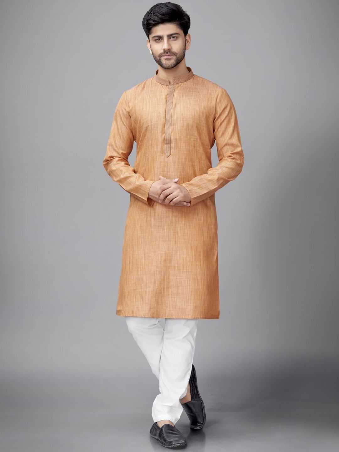 Men Textured Kurta with Trousers
