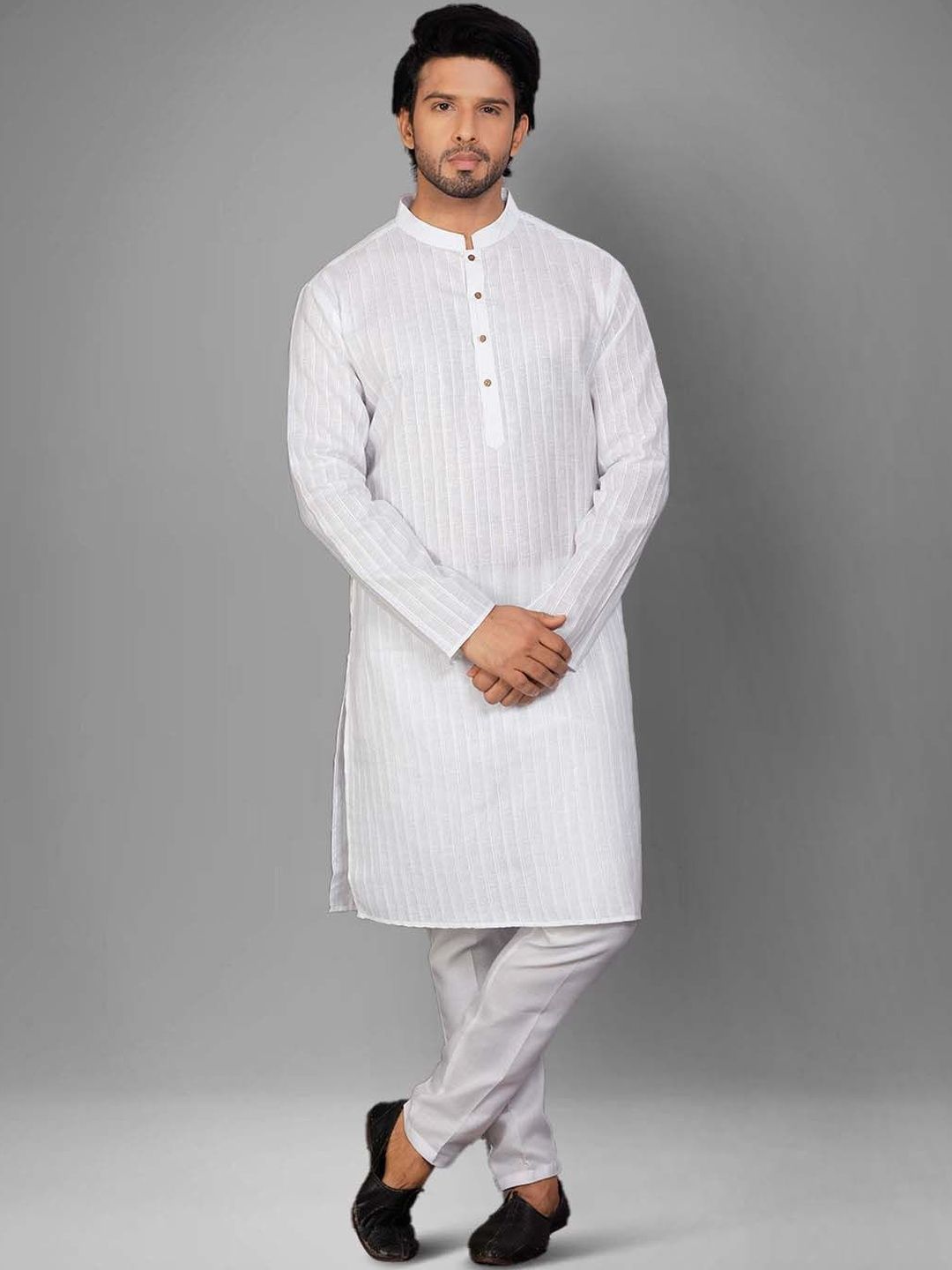 Men Regular Kurta with Pyjamas