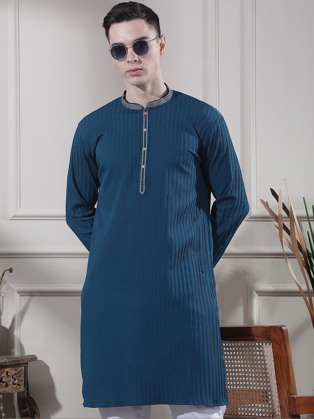 Striped Mandarin Collar Kurta