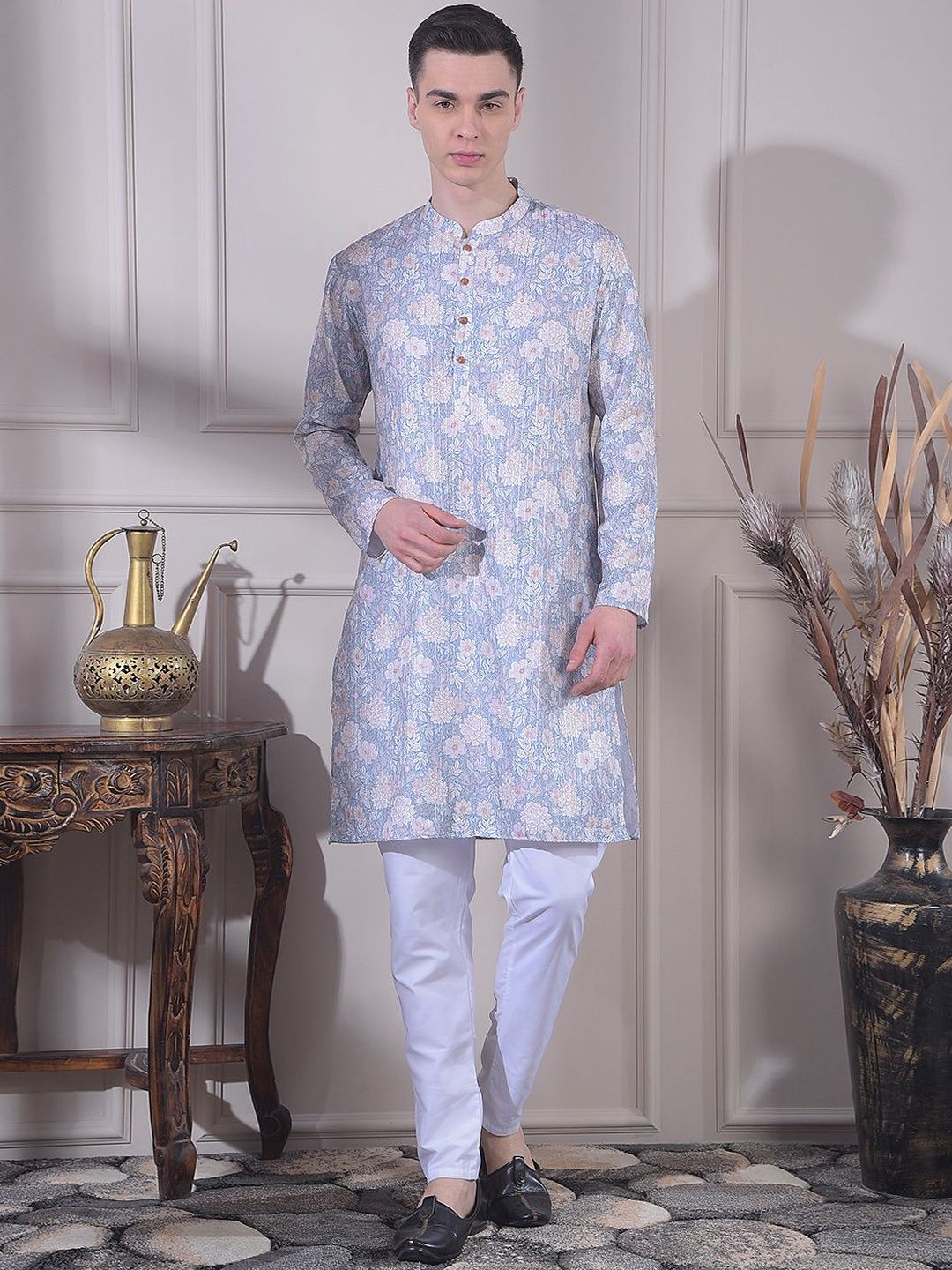 Men Floral Printed Regular Kurta with Pyjamas