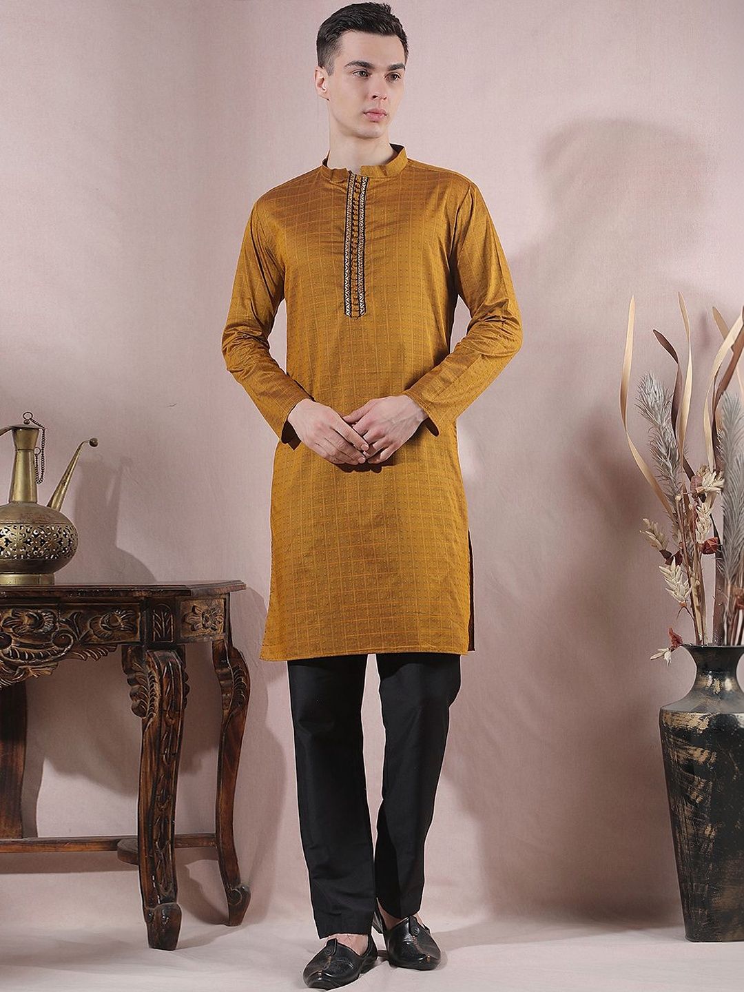 Men Regular Thread Work Kurta with Trousers