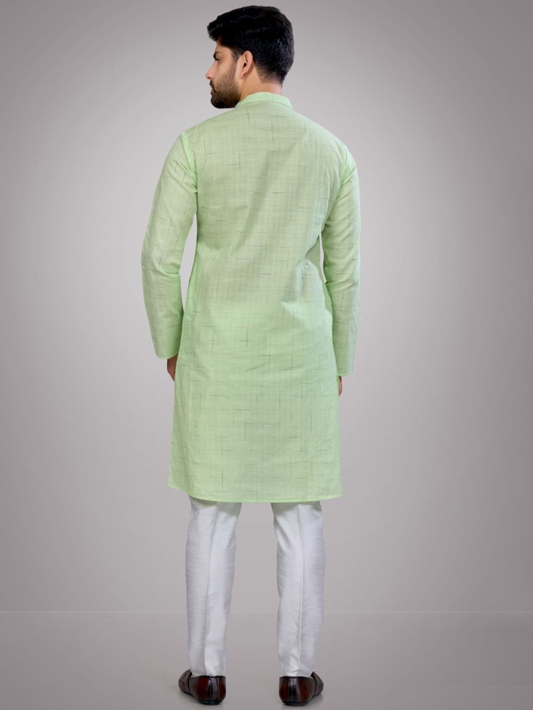 Self Design Straight Kurta & Pyjamas