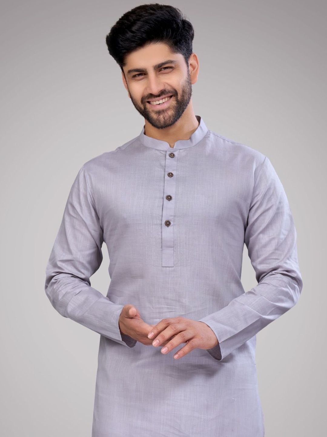 Men Mandarin Collar Kurta
