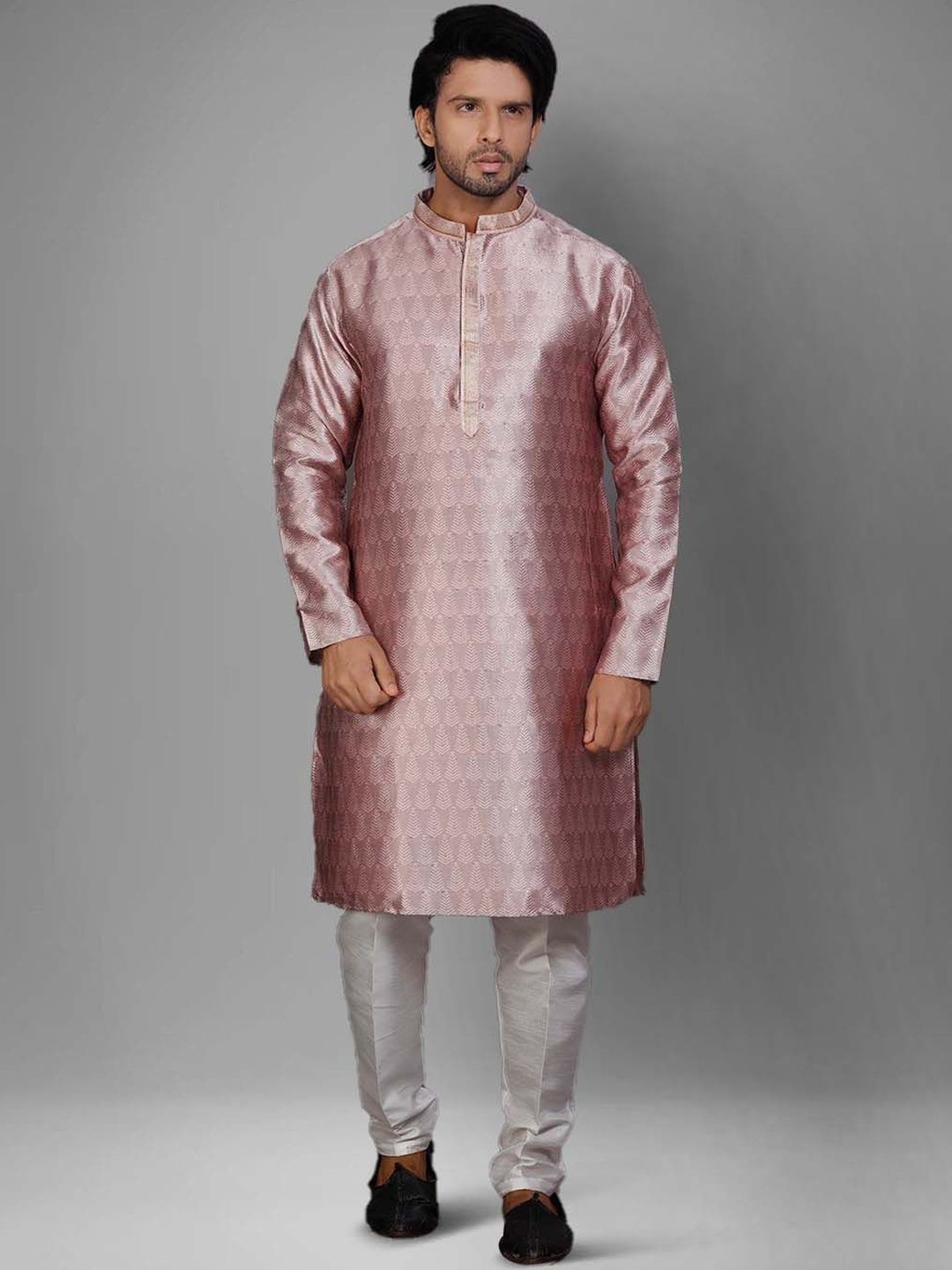 Men Regular Thread Work Kurta with Churidar
